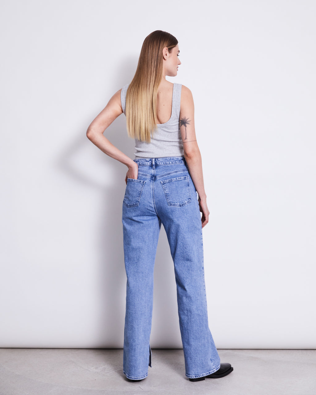 SLITTED WIDE LEG JEANS SELENE LIGHT BLUE Jeans jan-n-june 5