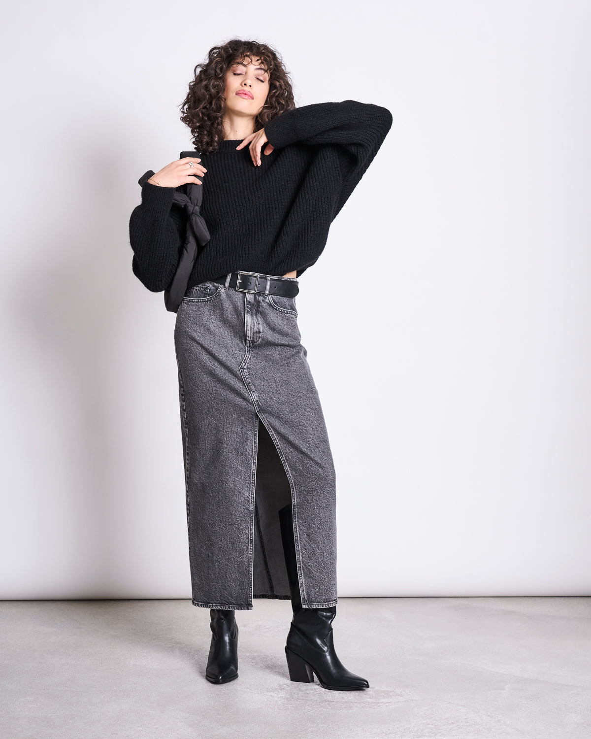 WOOLY JUMPER ANI BLACK T-shirt jan-n-june 4