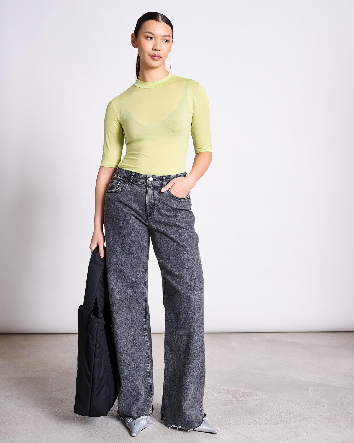 TENCEL™ LYOCELL HIGH-NECK T-SHIRT TARMA GRANNY SMITH T-shirt jan-n-june 1