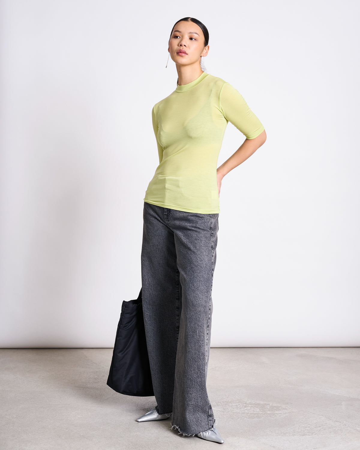 TENCEL™ LYOCELL HIGH-NECK T-SHIRT TARMA GRANNY SMITH T-shirt jan-n-june 4