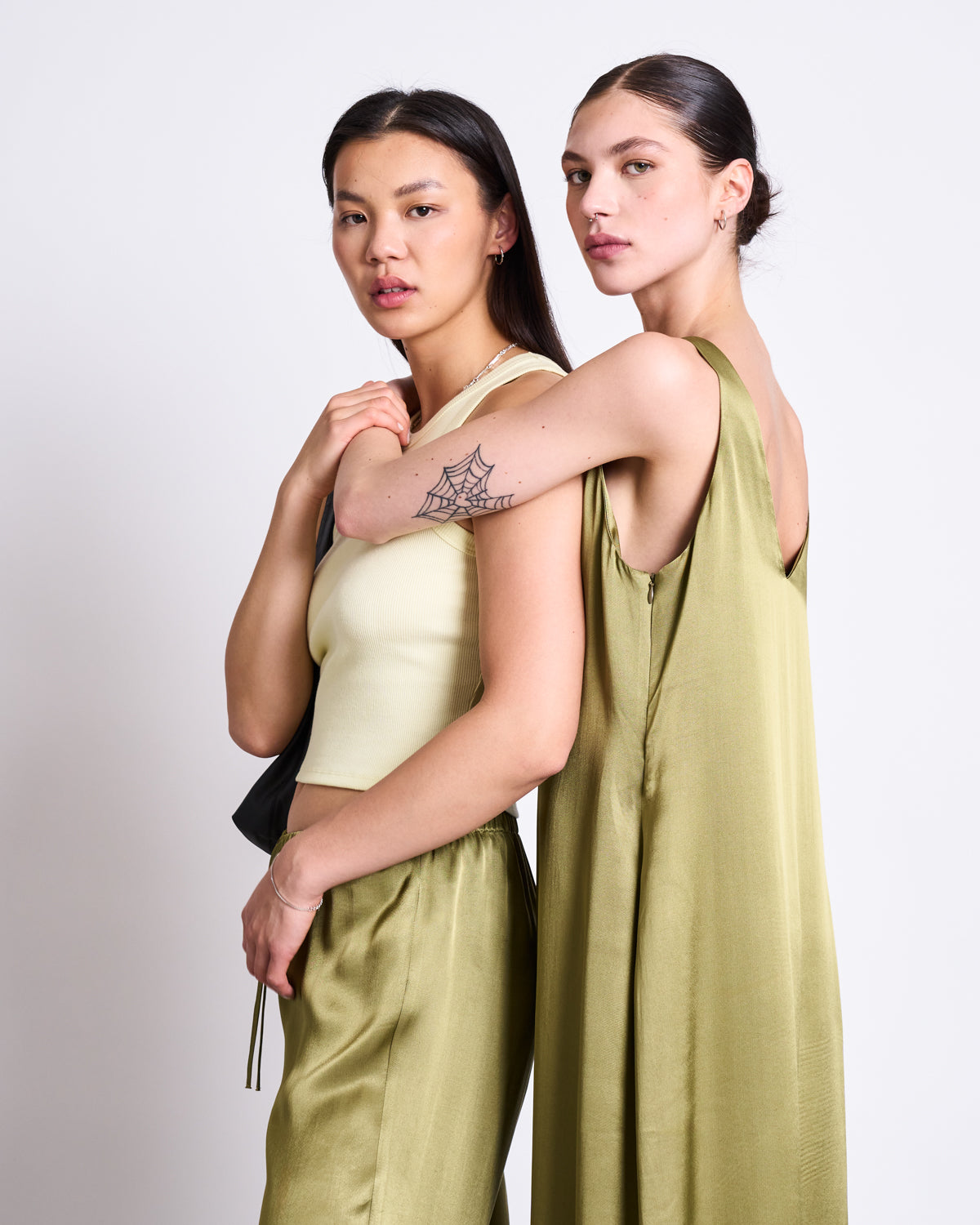 MAXI DRESS BENVIE WOODY OLIVE Dresses jan-n-june 4