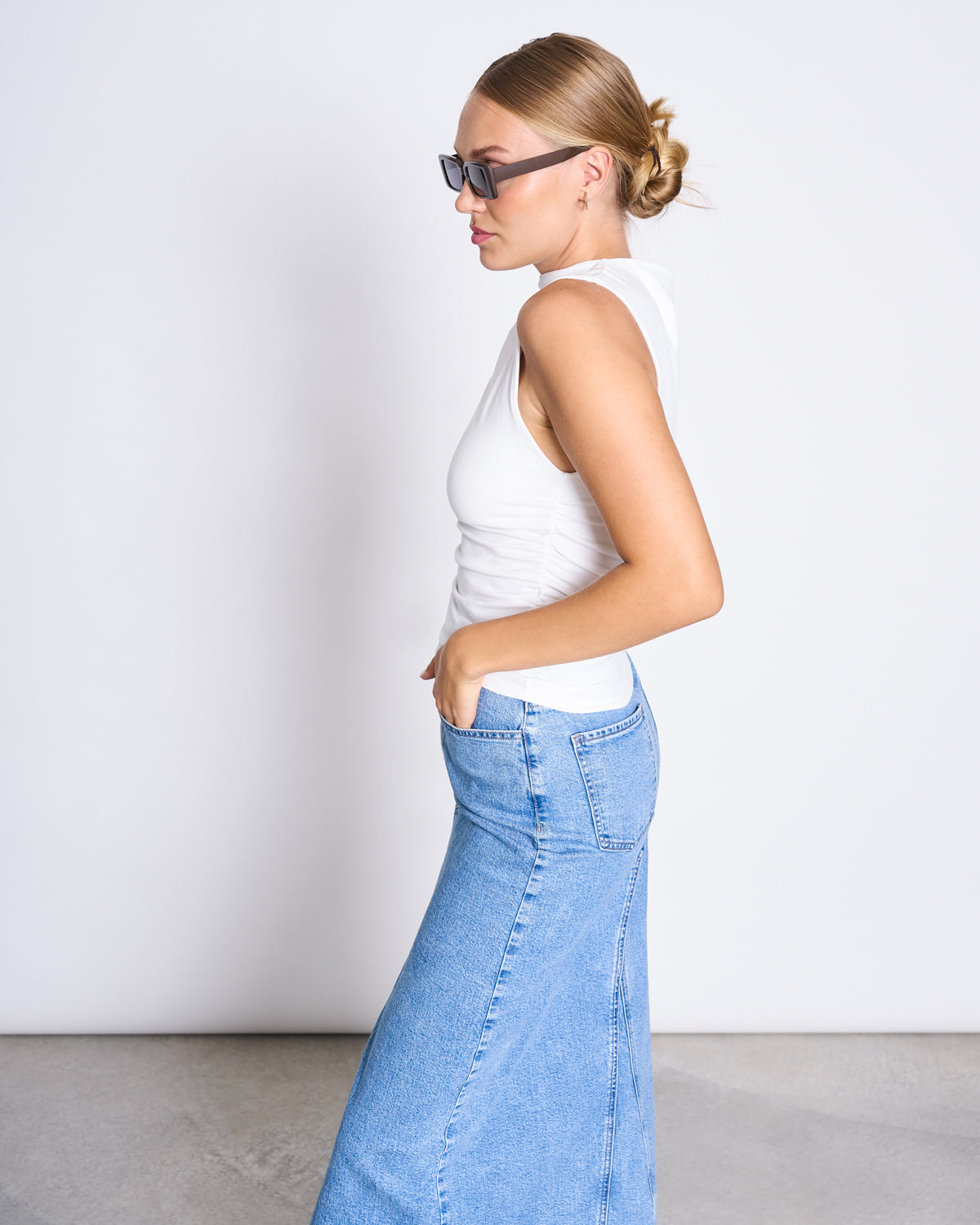 RUFFLE TOP RAFO WHITE GOTS jan-n-june 9