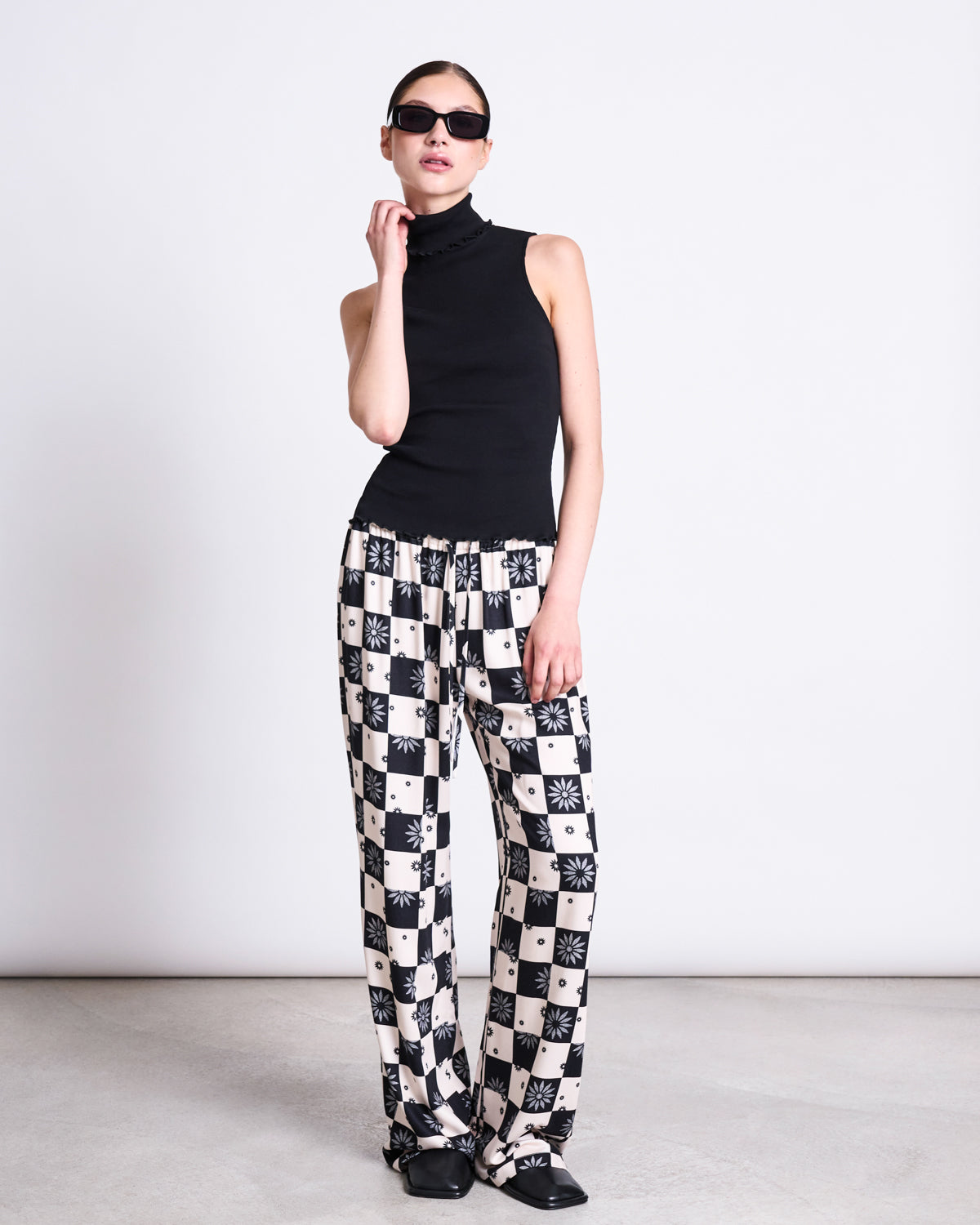 HIGH NECK RIB TOP HAV BLACK GOTS Tops jan-n-june 2