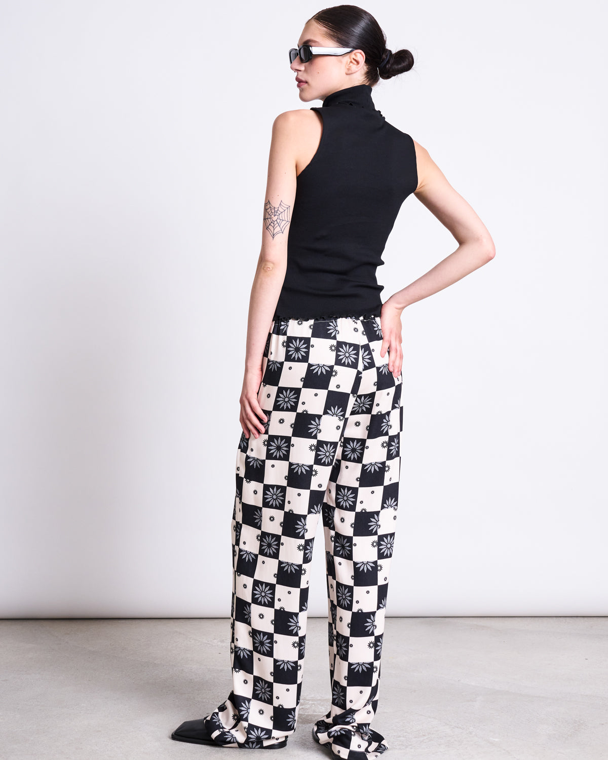 HIGH NECK RIB TOP HAV BLACK GOTS Tops jan-n-june 3