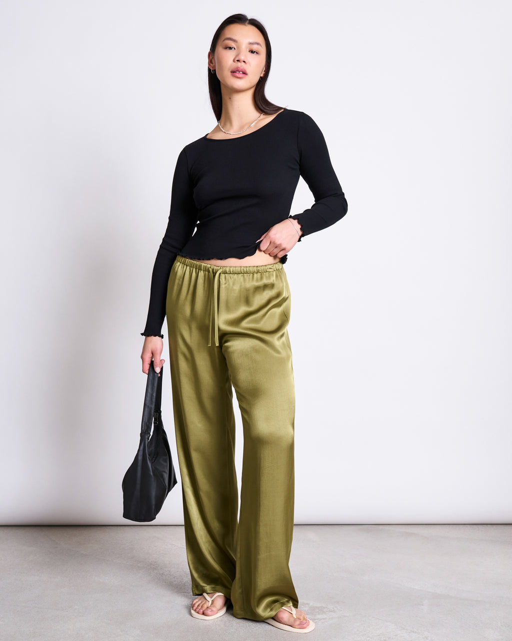 LOOSE SILKY PANTS FRIS WOODY OLIVE Pants jan-n-june 1