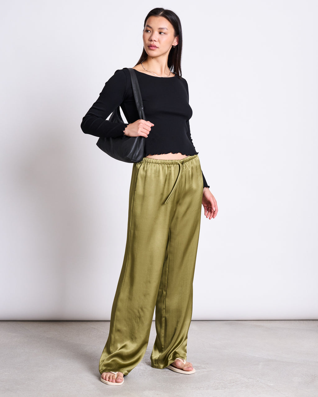 LOOSE SILKY PANTS FRIS WOODY OLIVE Pants jan-n-june 3
