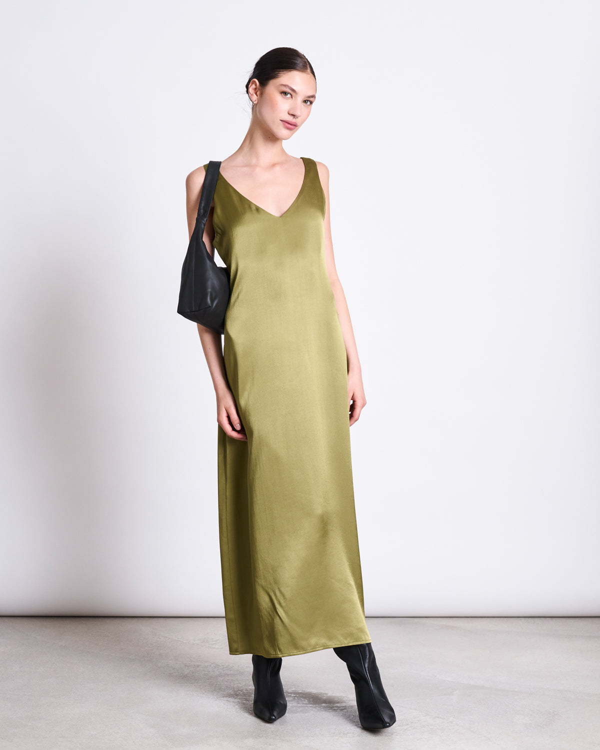 MAXI DRESS BENVIE WOODY OLIVE Dresses jan-n-june 1