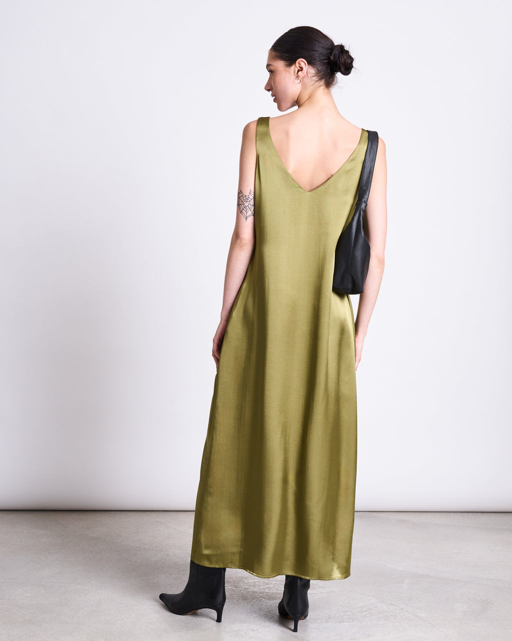 MAXI DRESS BENVIE WOODY OLIVE Dresses jan-n-june 3