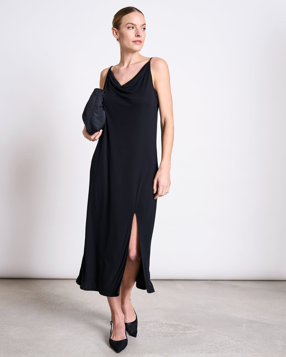 MIDI DRESS HELEN BLACK Midi Kleid jan-n-june 1