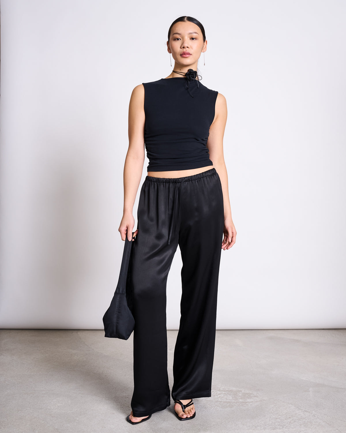 LOOSE SILKY PANTS FRIS BLACK Pants jan-n-june 1