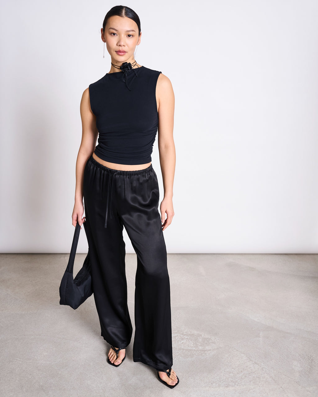 RUFFLE TOP RAFO BLACK GOTS jan-n-june 1