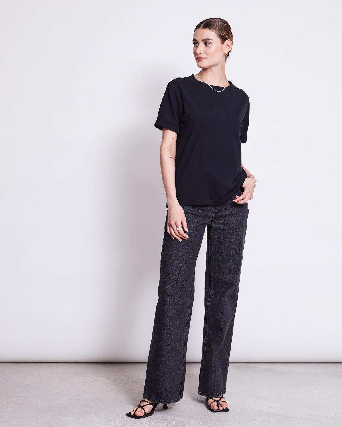 SLITTED WIDE LEG JEANS SELENE FADED BLACK Jeans jan-n-june 5