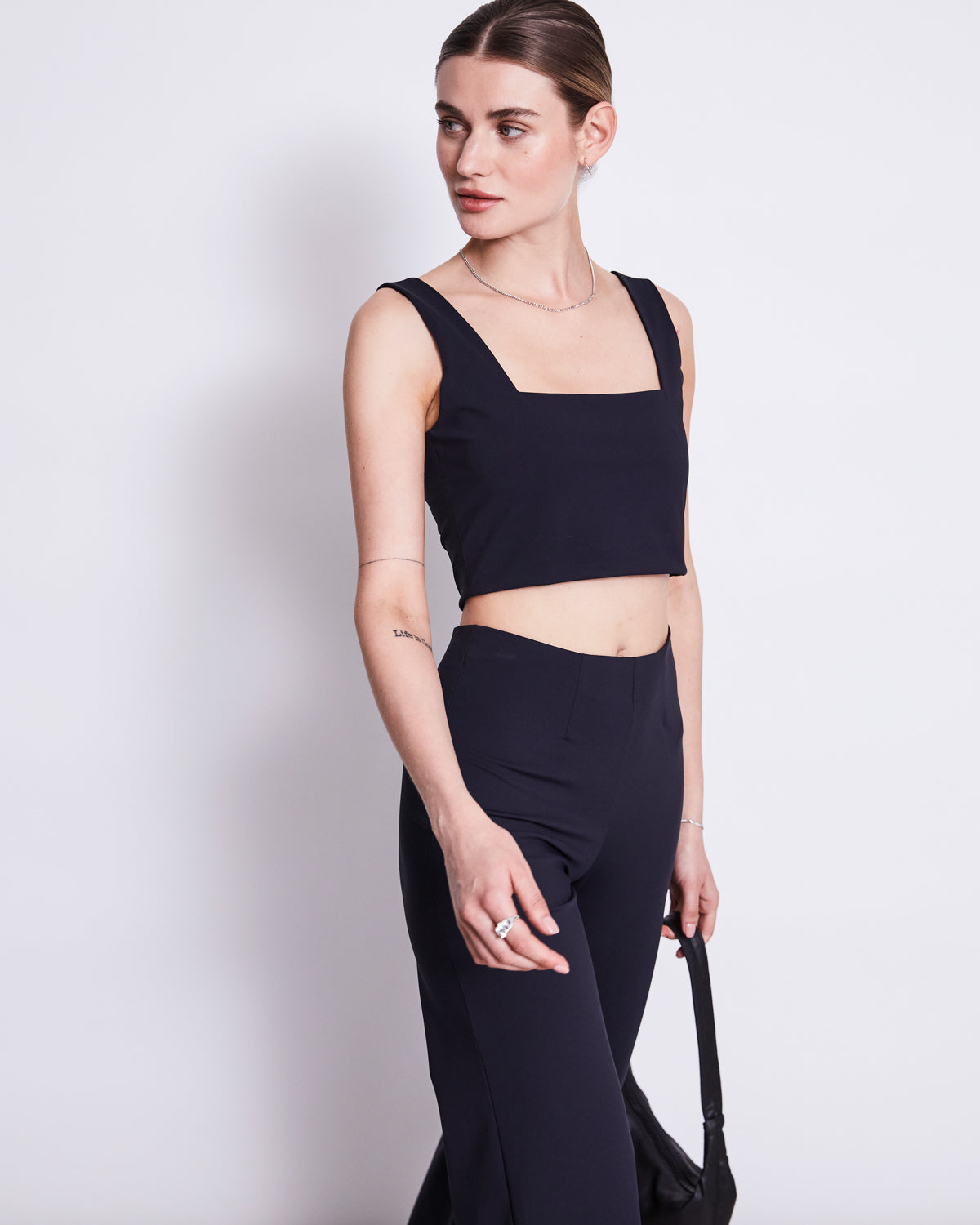 CROP TOP CANCUN BLACK Crop Top jan-n-june 1