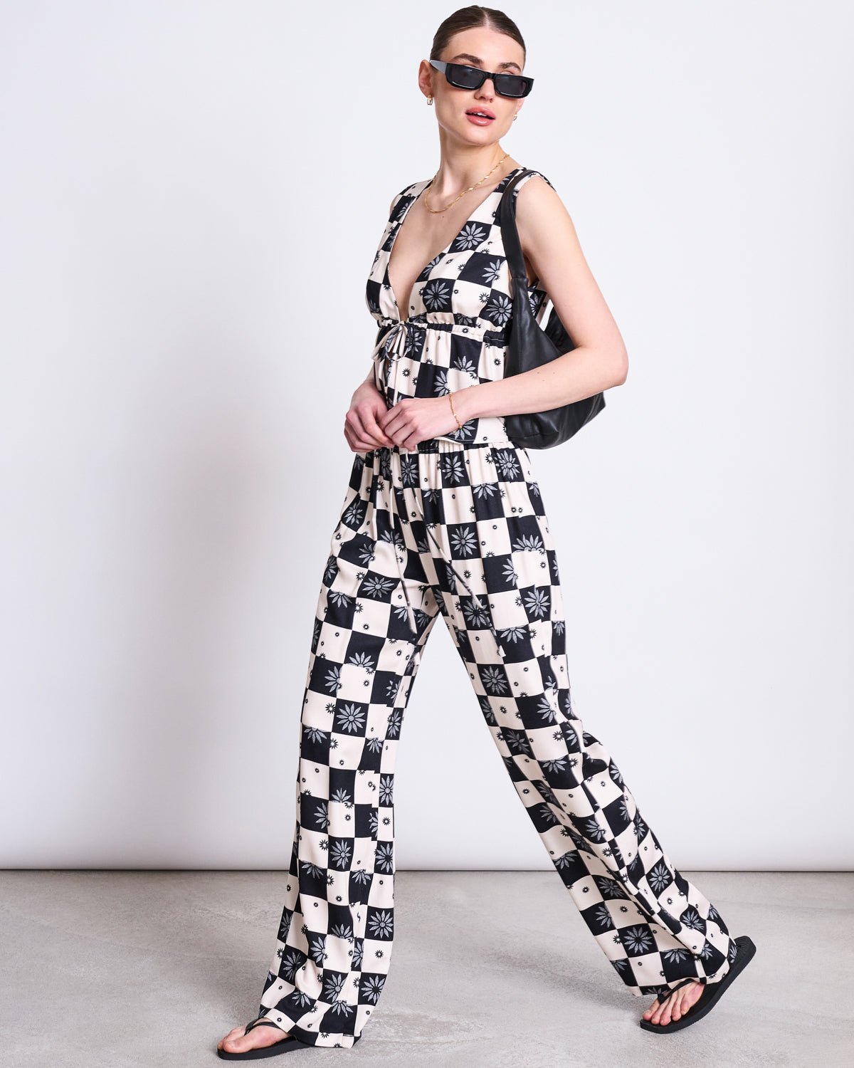 MID RISE LOOSE PANTS STRATH FLORAL SQUARE PRINT Pants jan-n-june 4