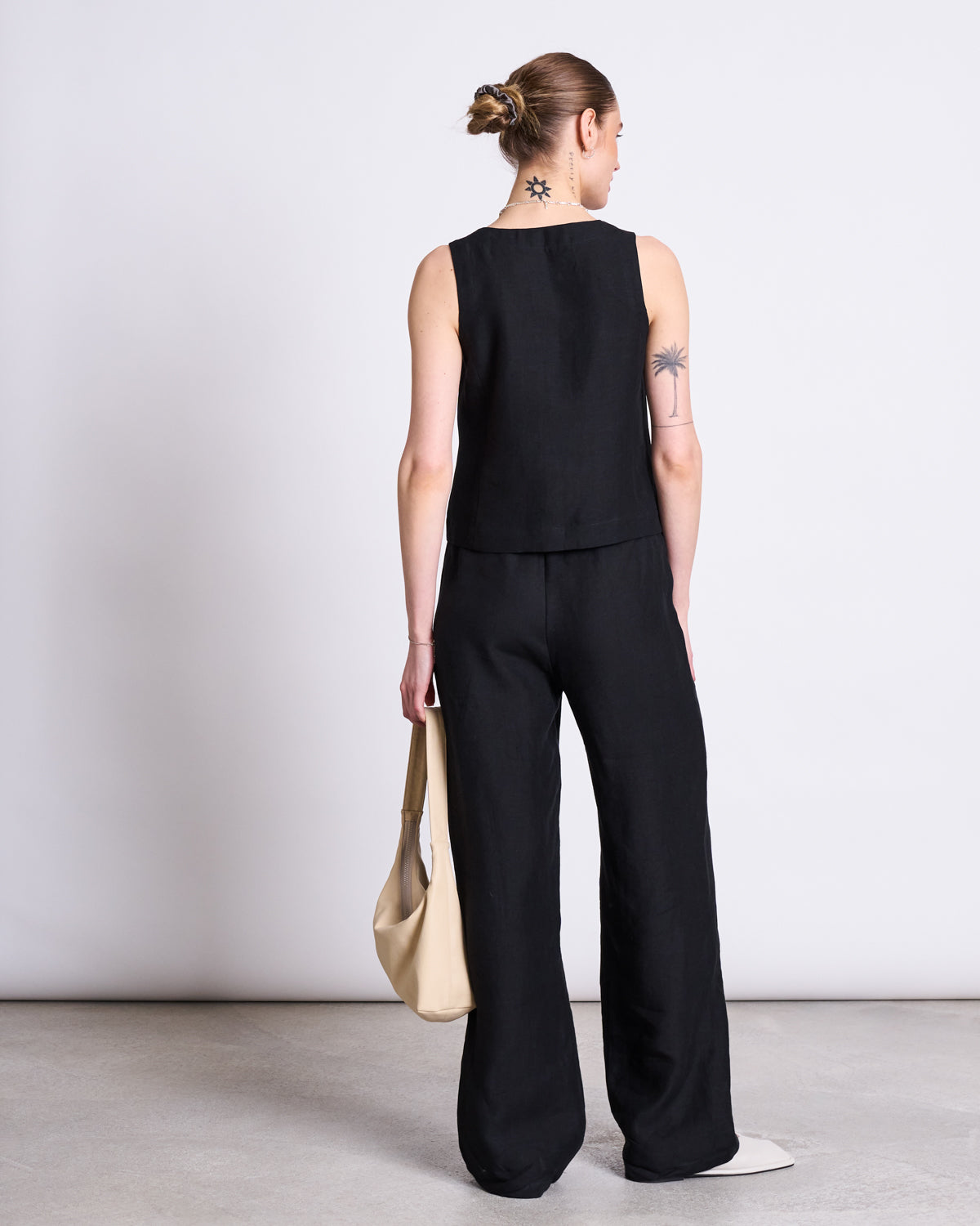 LINEN VEST HVIDE BLACK Tops jan-n-june 4