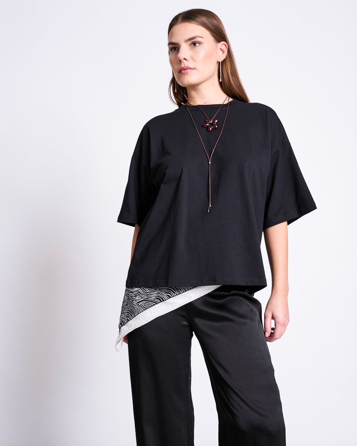 BOXY T-SHIRT TEMEL BLACK T-shirt jan-n-june 1