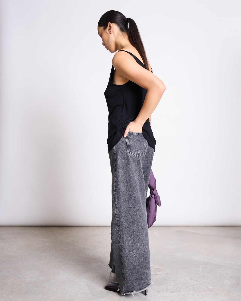 SLIP TOP TRIANGLE FLOW BLACK tops jan-n-june 4