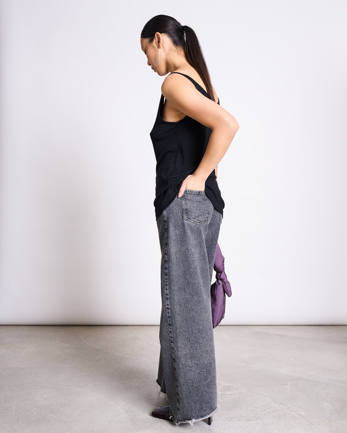 SLIP TOP TRIANGLE FLOW BLACK tops jan-n-june 4