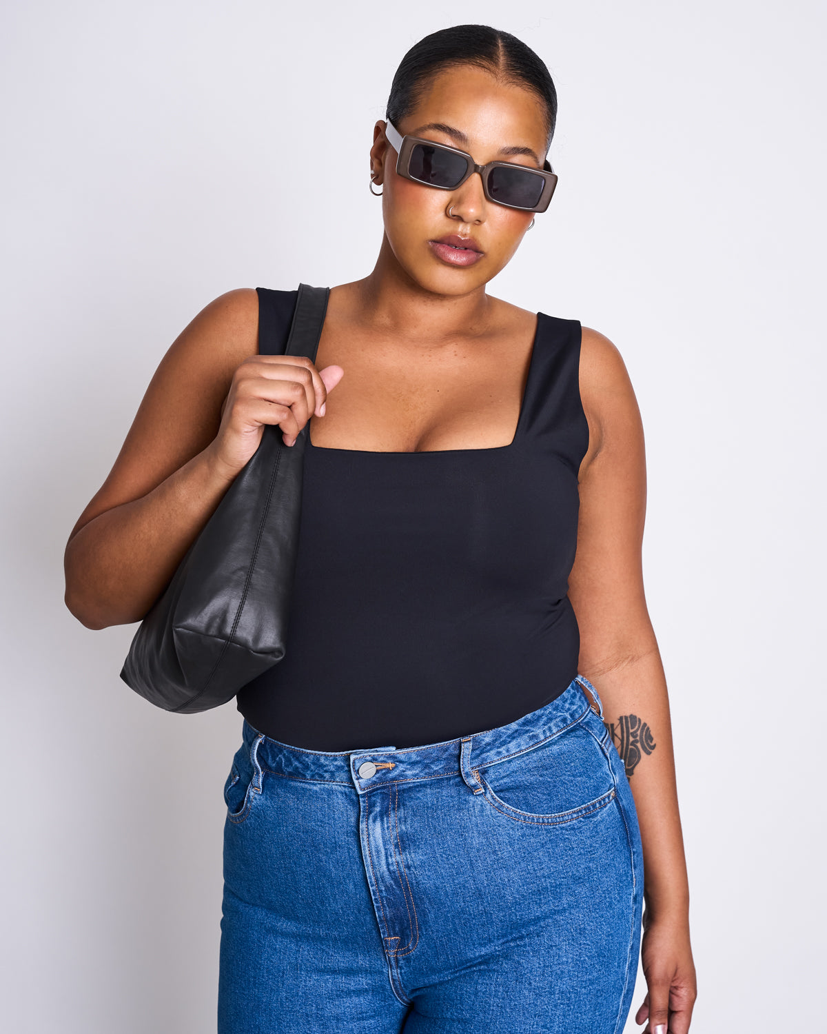 TOP MERIDA BLACK tops jan-n-june 4