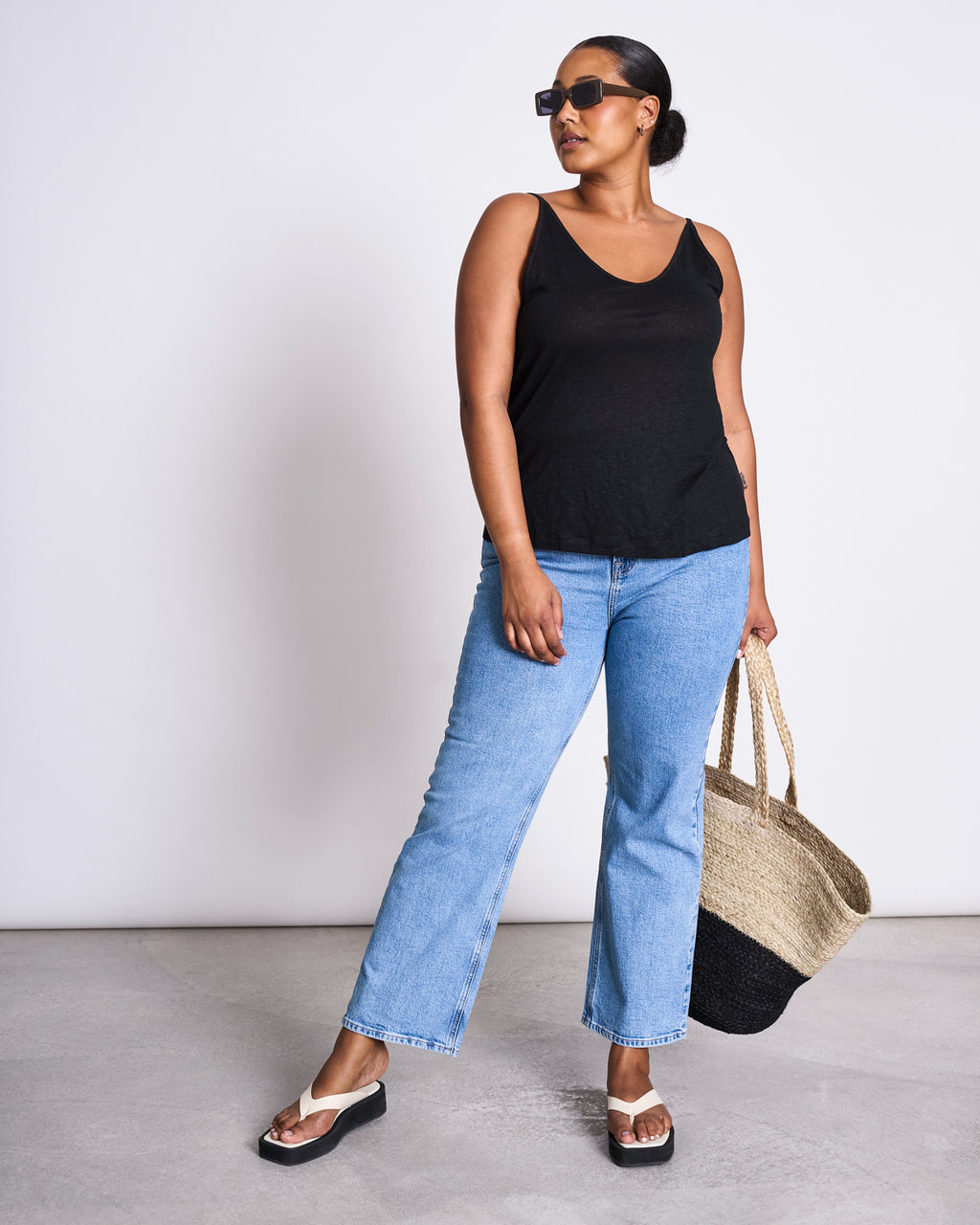 SLIP TOP TRIANGLE LINEN BLACK GOTS tops jan-n-june 3