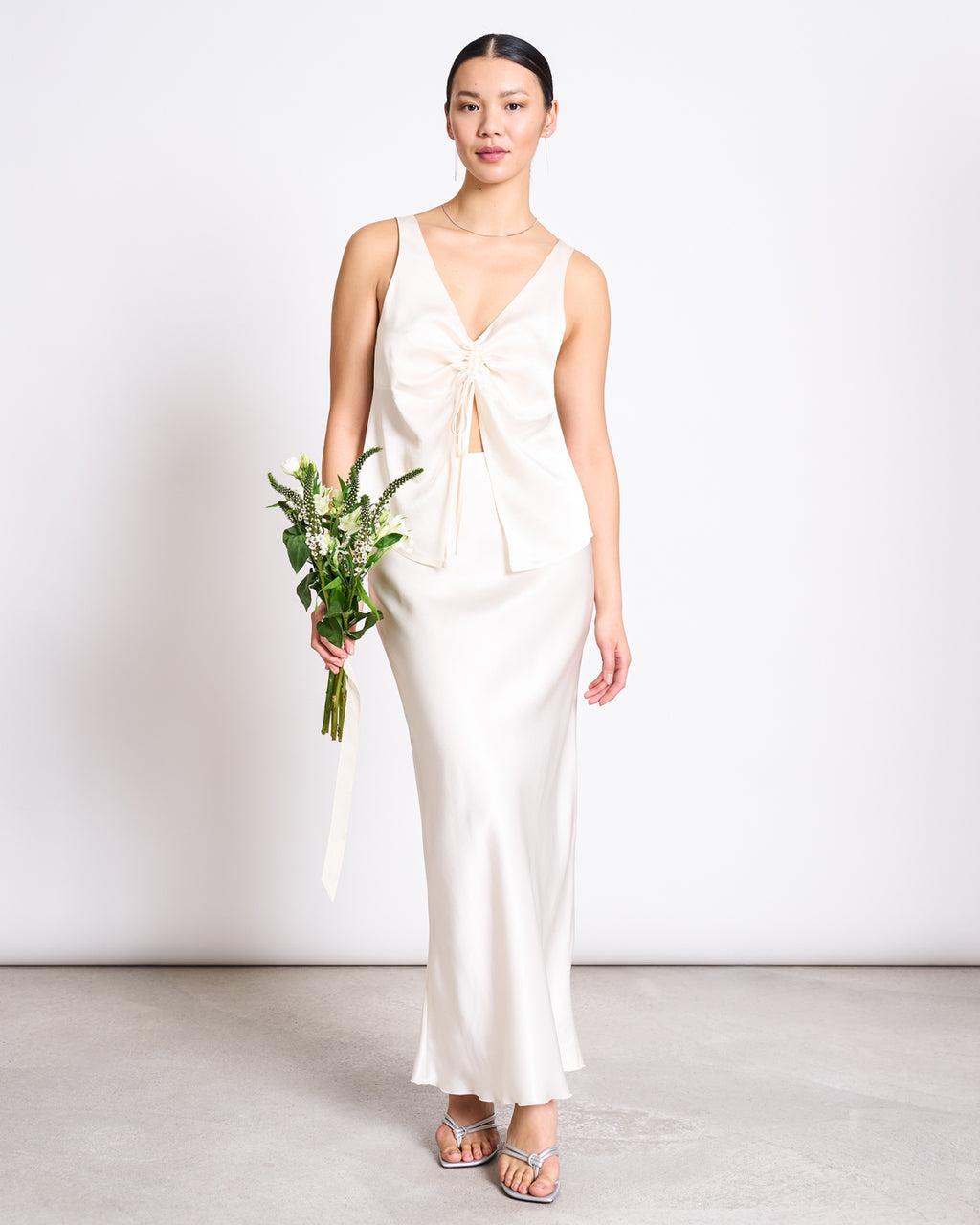 RUFFLED V-NECK TOP TALARA OFFWHITE T-shirt jan-n-june 2