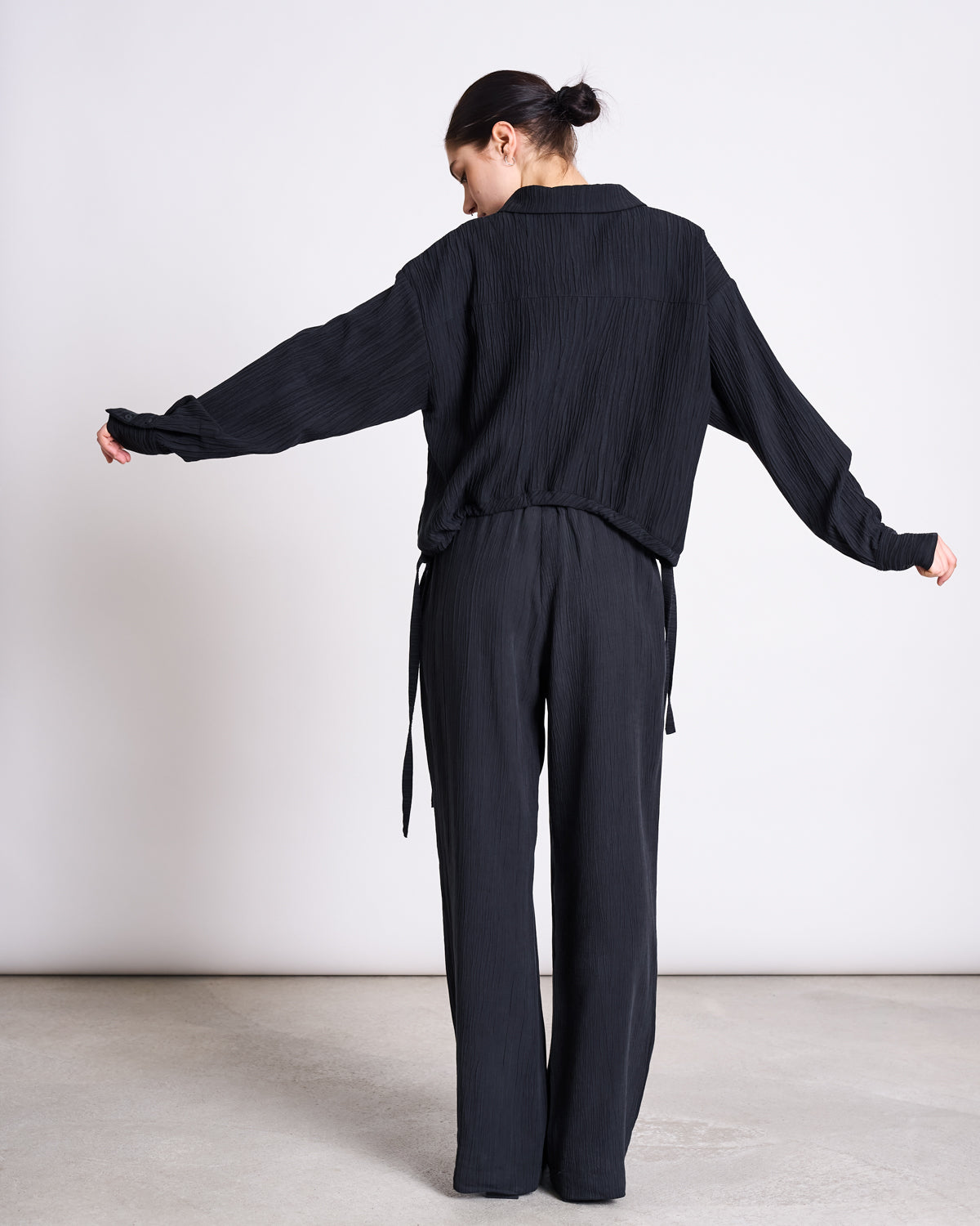 CRINKLE SHIRT ISTED BLACK T-shirt jan-n-june 2