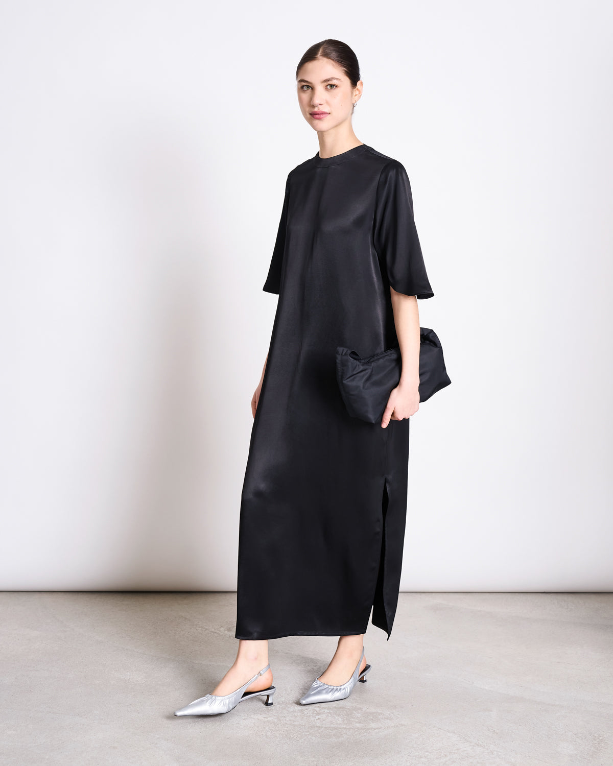 SILKY T-SHIRT DRESS CALEU BLACK Dress jan-n-june 2