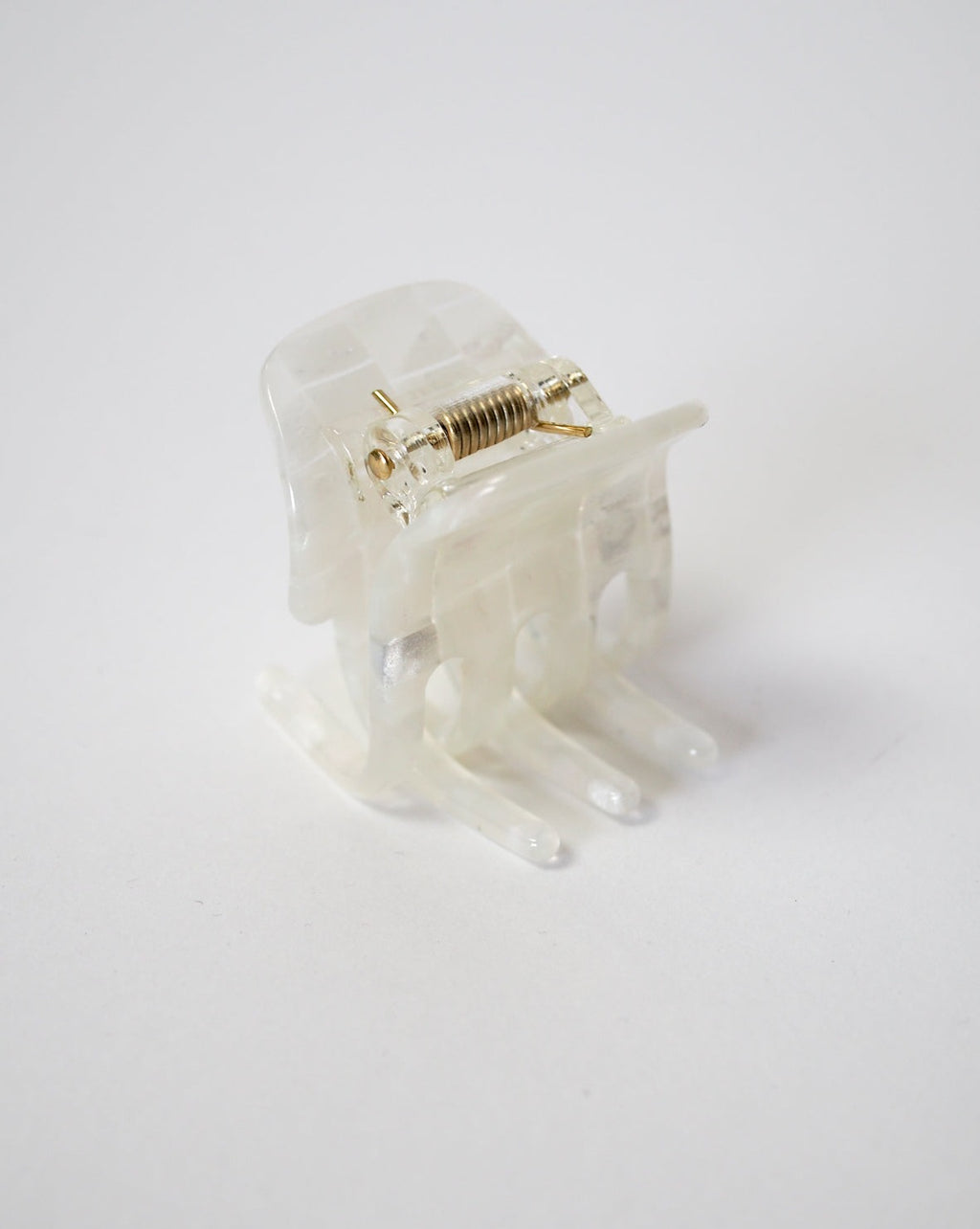 MINI CLAW OPALITE SHELL CHECKER Clip jan-n-june 2