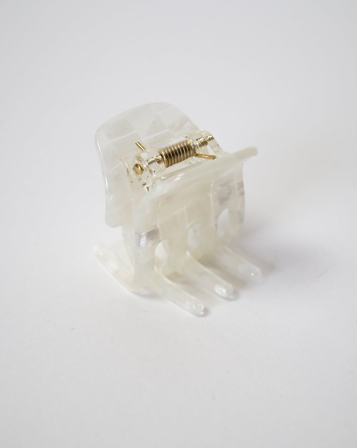 MINI CLAW OPALITE SHELL CHECKER Clip jan-n-june 2