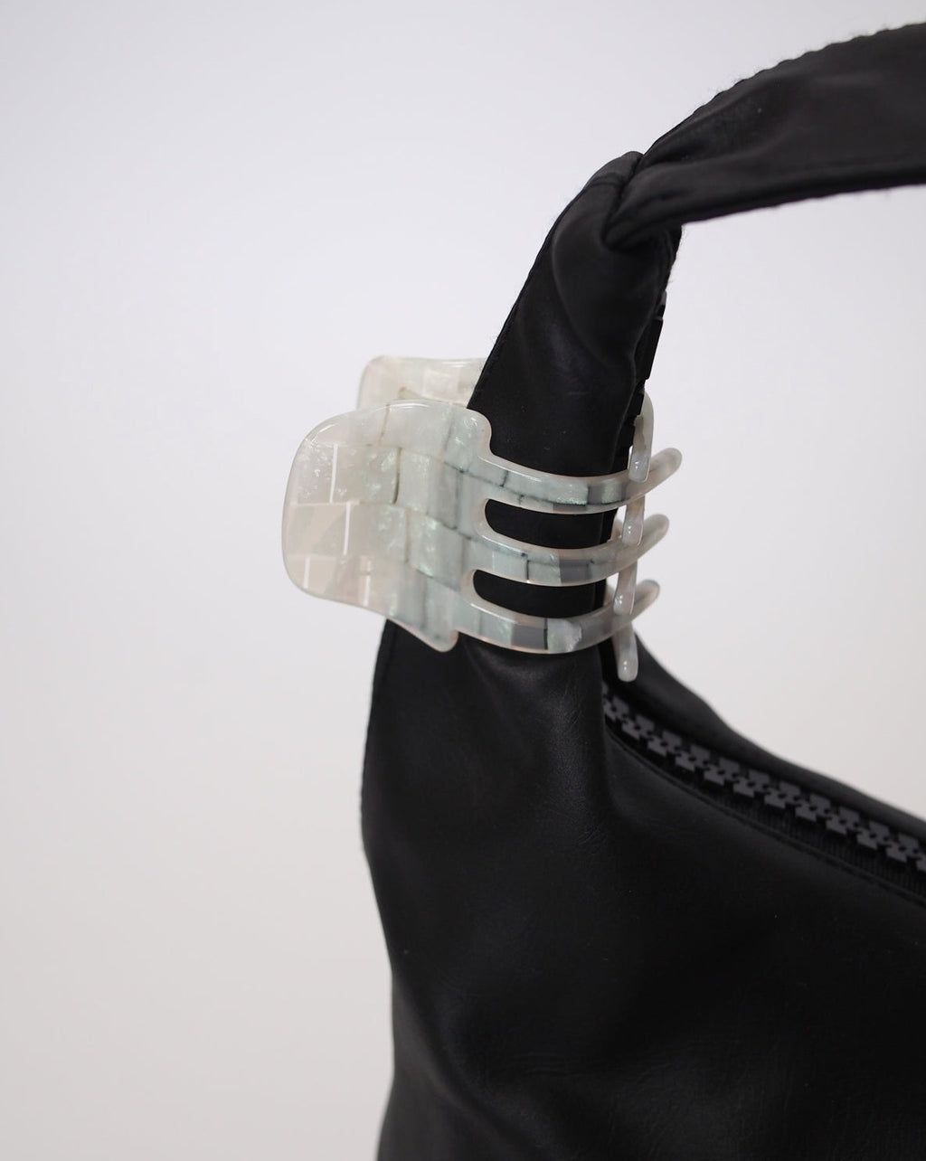 MINI CLAW OPALITE SHELL CHECKER Clip jan-n-june 3