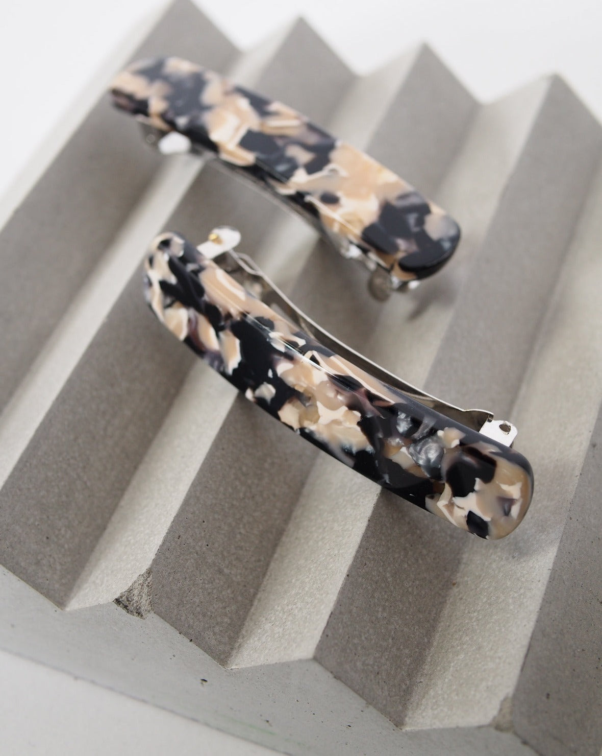 HEIRLOOM BARRETTE ABALONE Clip jan-n-june 2