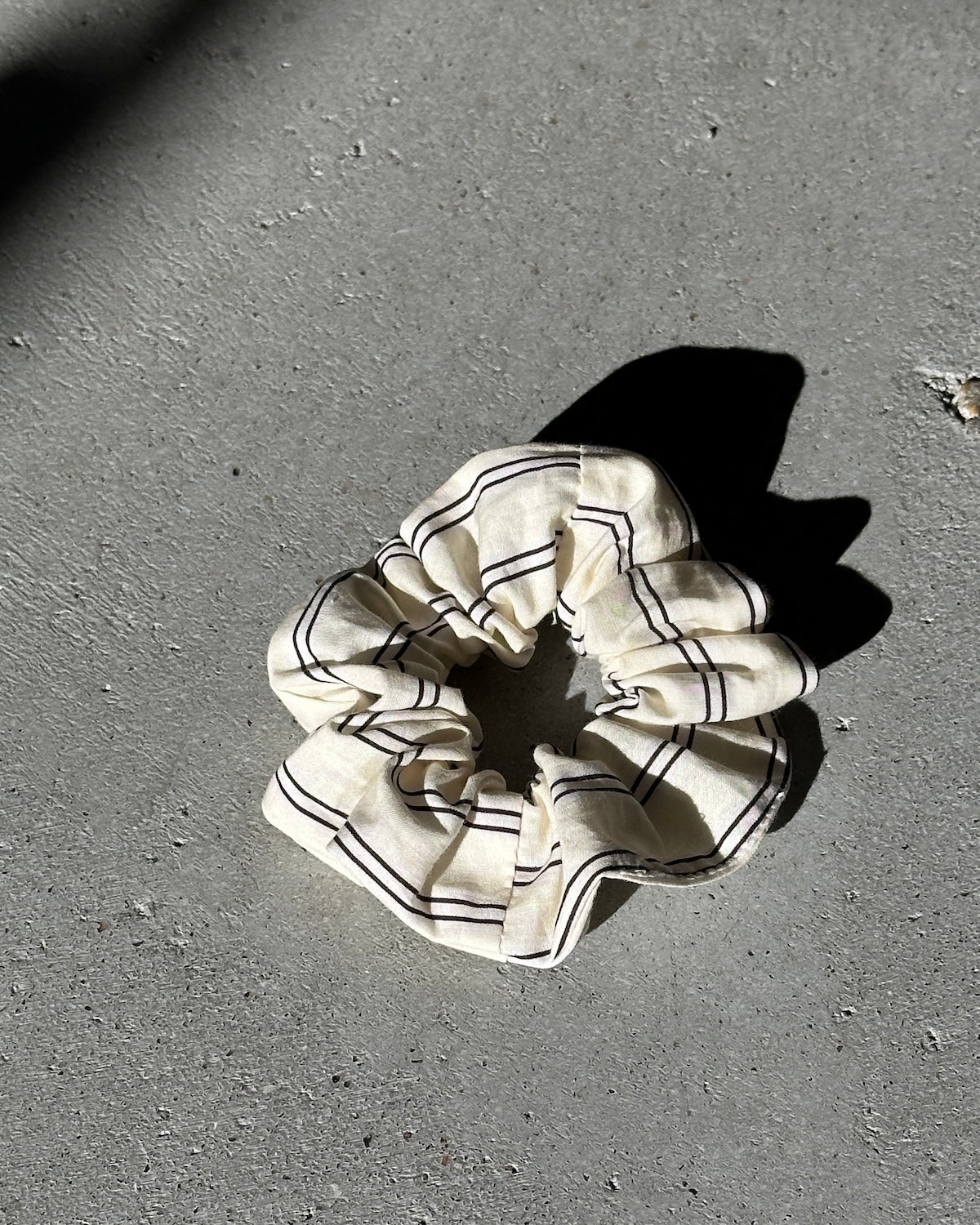 SCRUNCHIE BUTTERMILK STRIPED Accessories jan-n-june 1