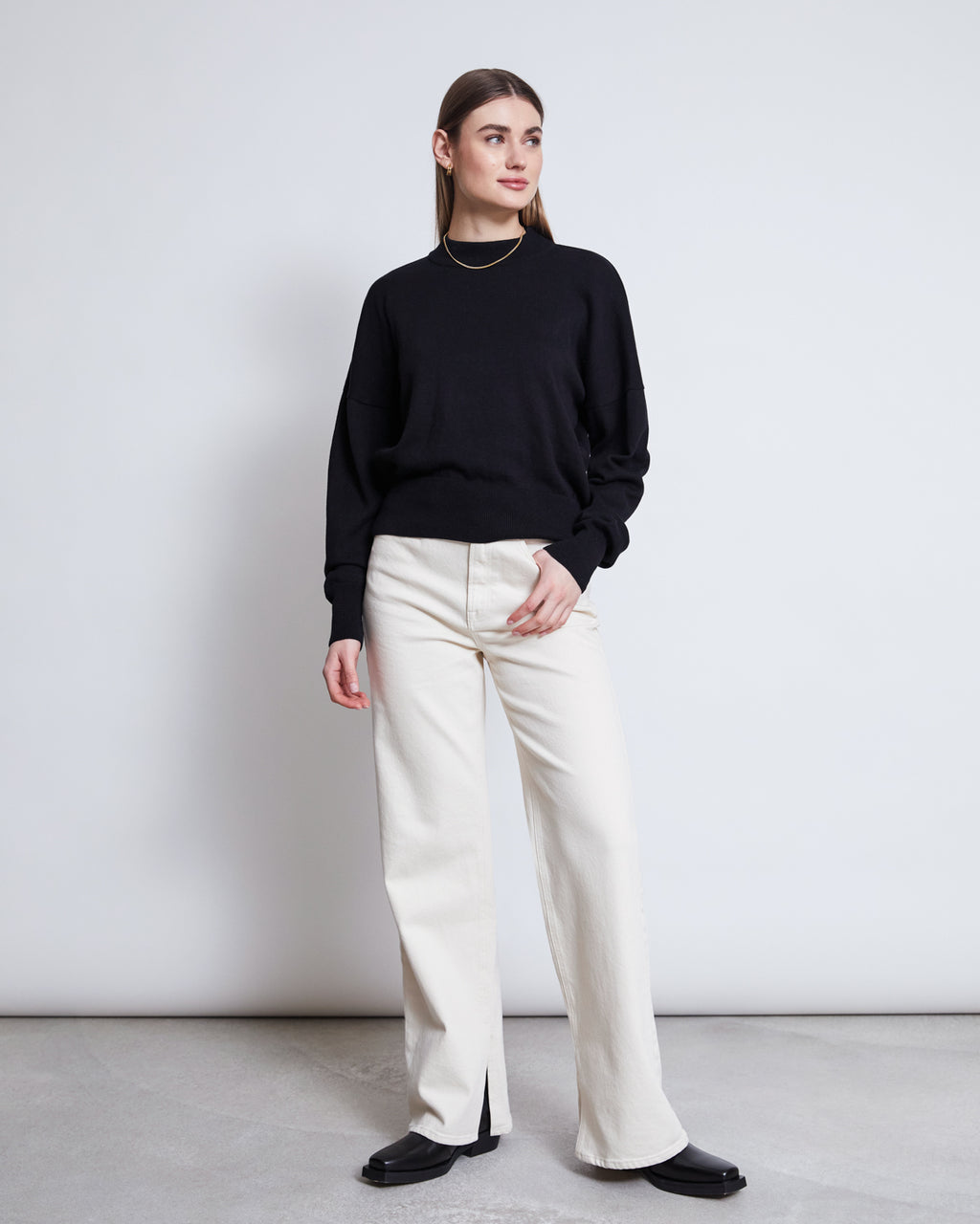 JUMPER YIN BLACK GOTS Jumper jan-n-june 2