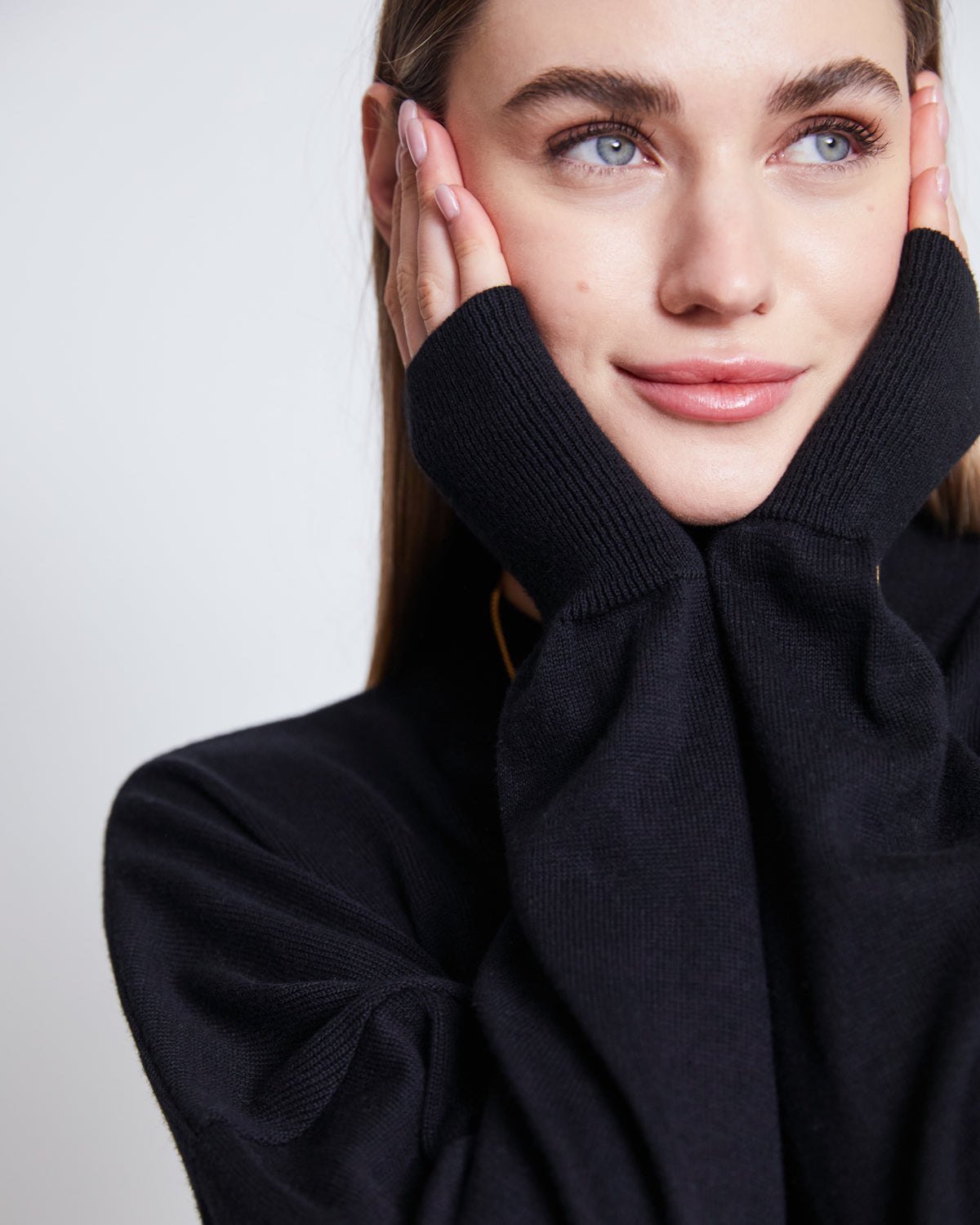 JUMPER YIN BLACK GOTS Jumper jan-n-june 10