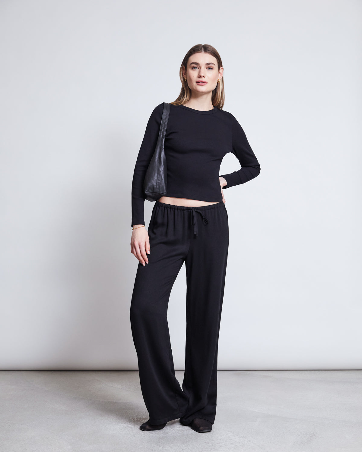 MID RISE LOOSE PANTS STRATH BLACK jan-n-june 1