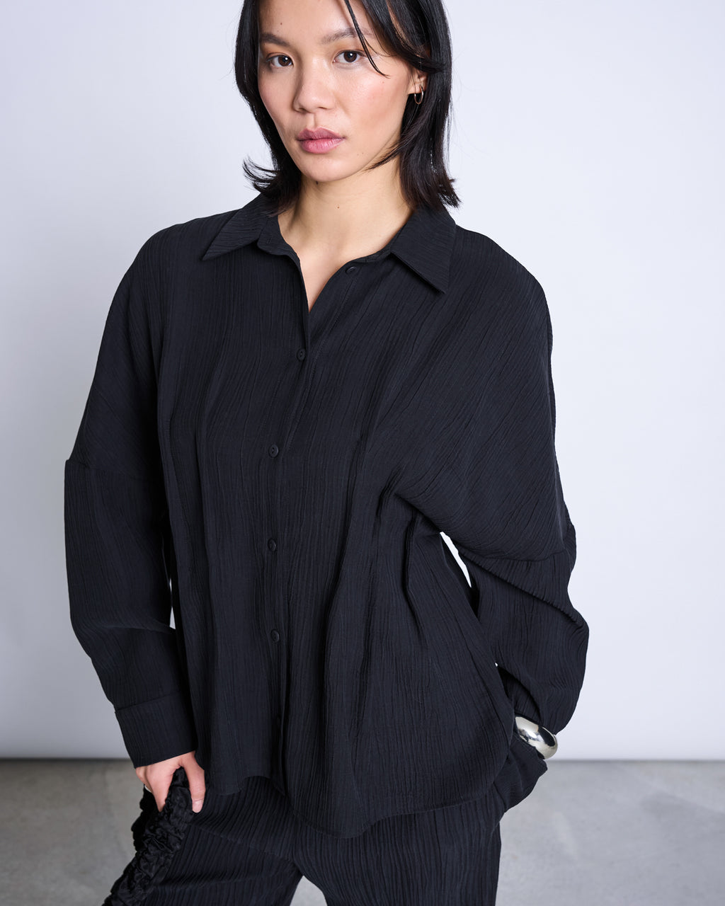 GATHERED BLOUSE CALVA BLACK Blouse jan-n-june 2