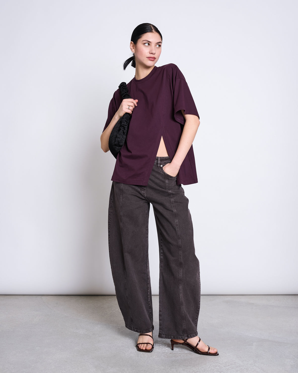 SLITTED T-SHIRT NADIL CHERRY LACQUER T-shirt jan-n-june 1