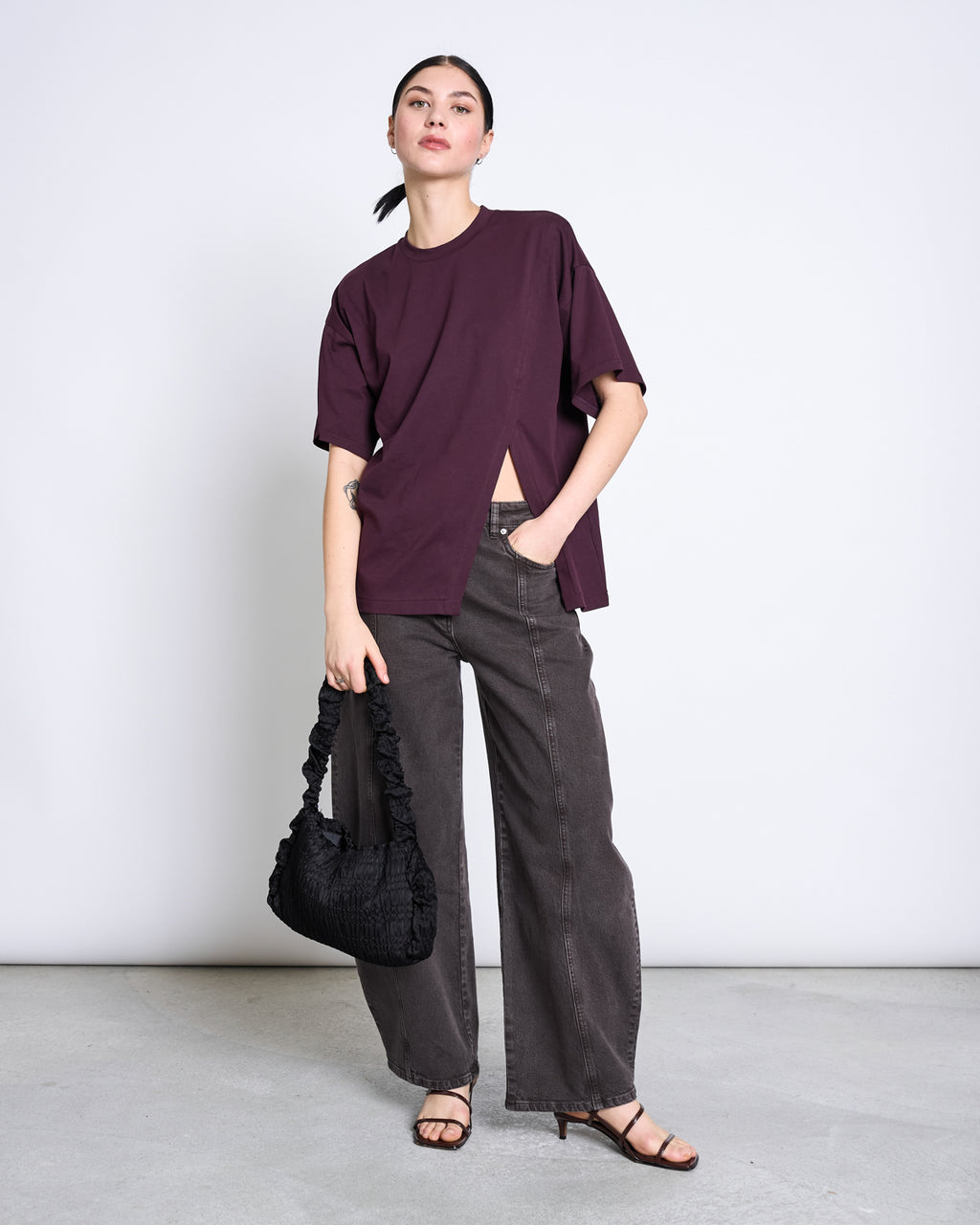 SLITTED T-SHIRT NADIL CHERRY LACQUER T-shirt jan-n-june 3