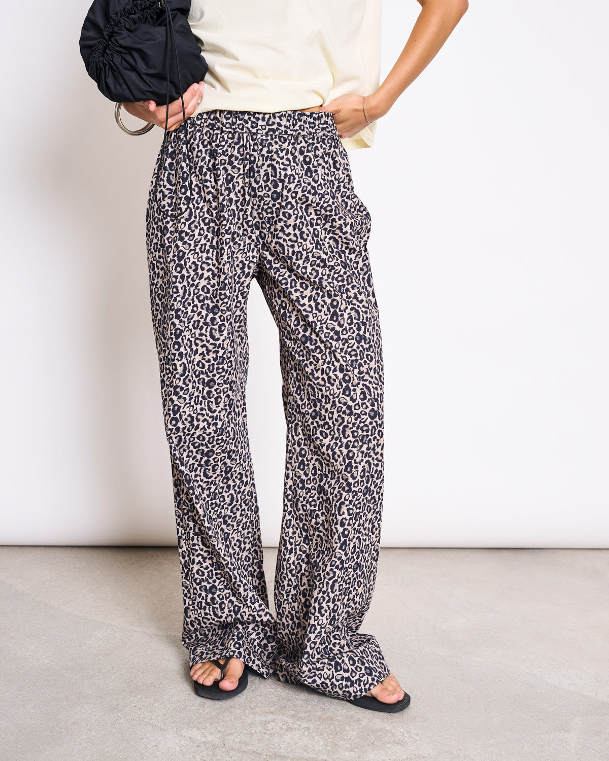COTTON PANTS SOBY LEO PRINT Pants jan-n-june 2