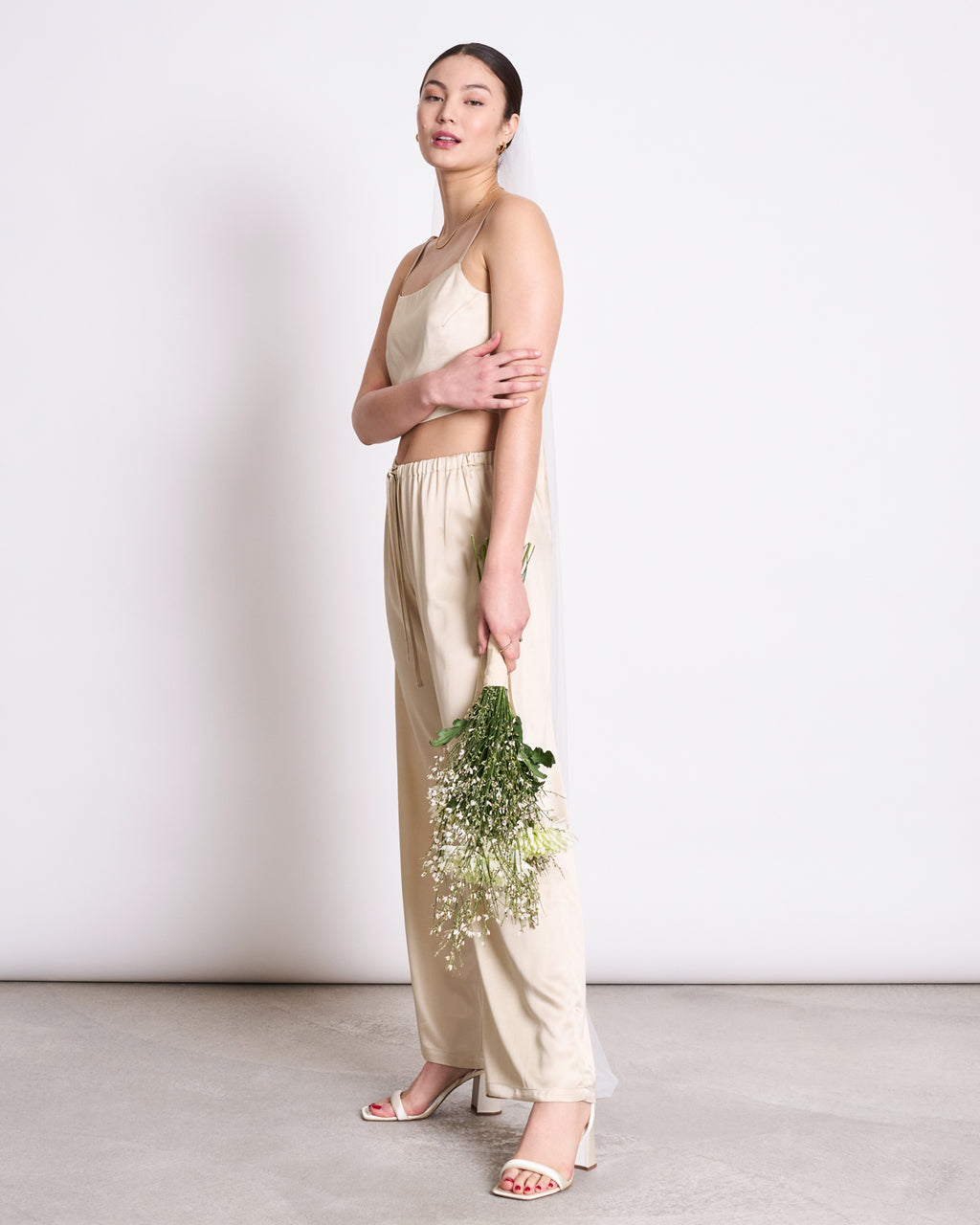 BOW TOP LEEVKE IVORY tops jan-n-june 3