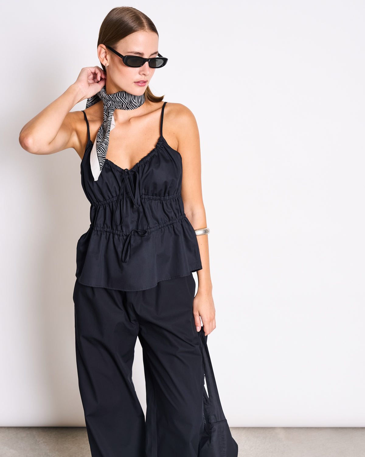 SPAGHETTI TIE TOP EBUR BLACK T-shirt jan-n-june 1