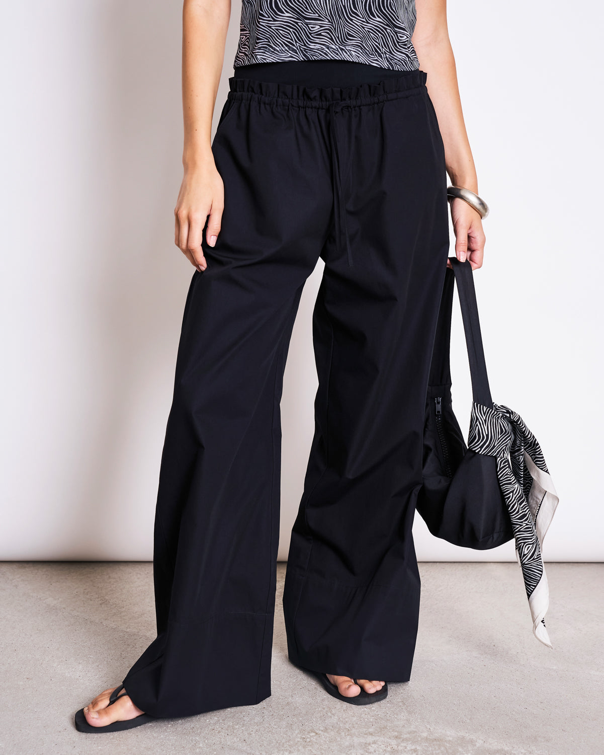 DRAWSTRING WIDE PANTS KIVA BLACK Pants jan-n-june 2