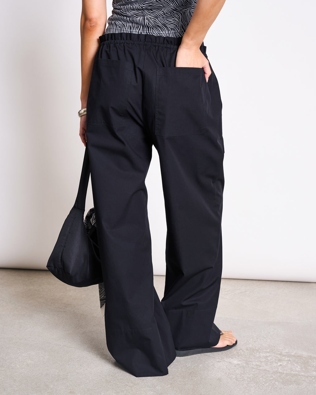 DRAWSTRING WIDE PANTS KIVA BLACK Pants jan-n-june 4