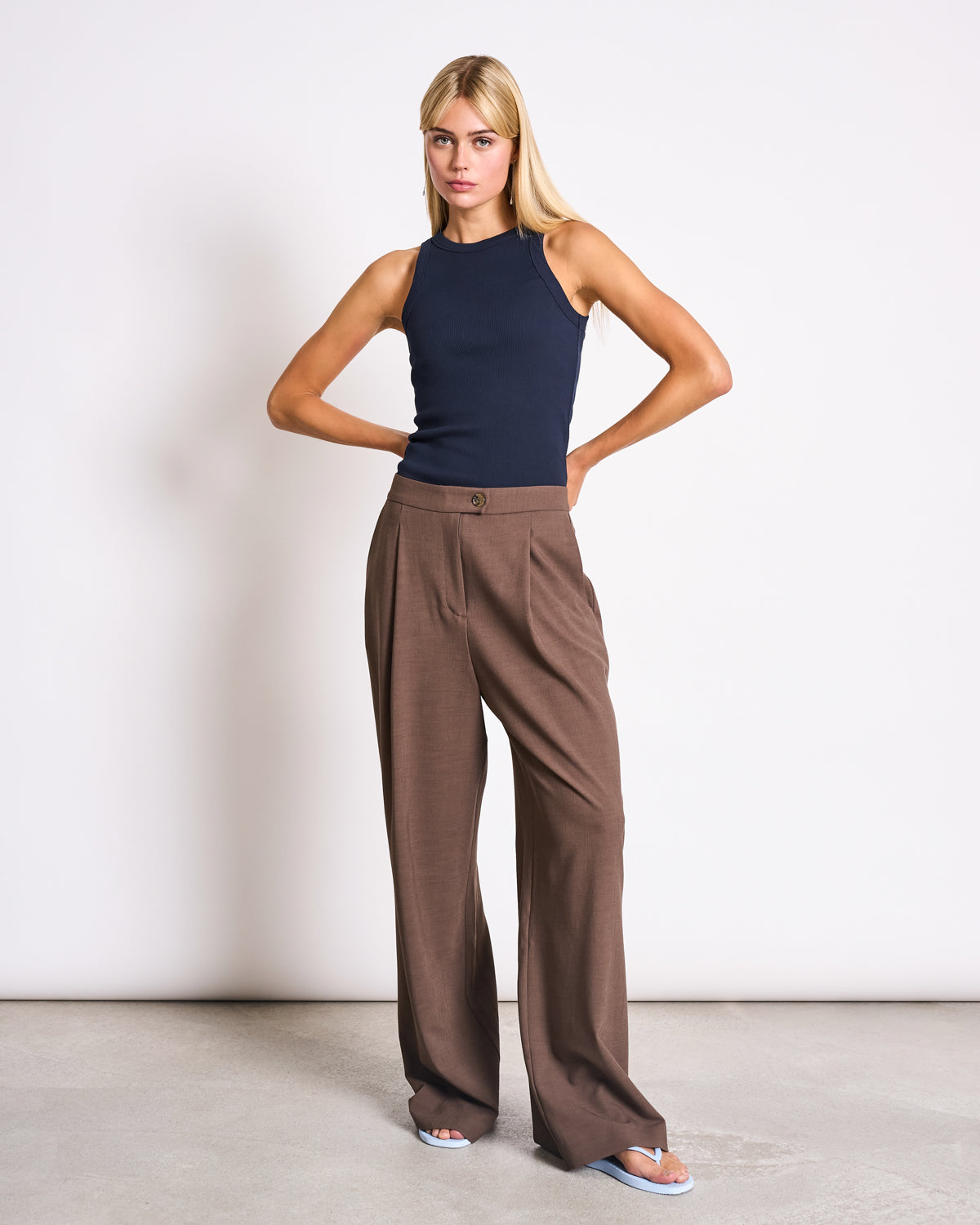 PLEATED WIDE PANTS NIVA CLAY Pants jan-n-june 4