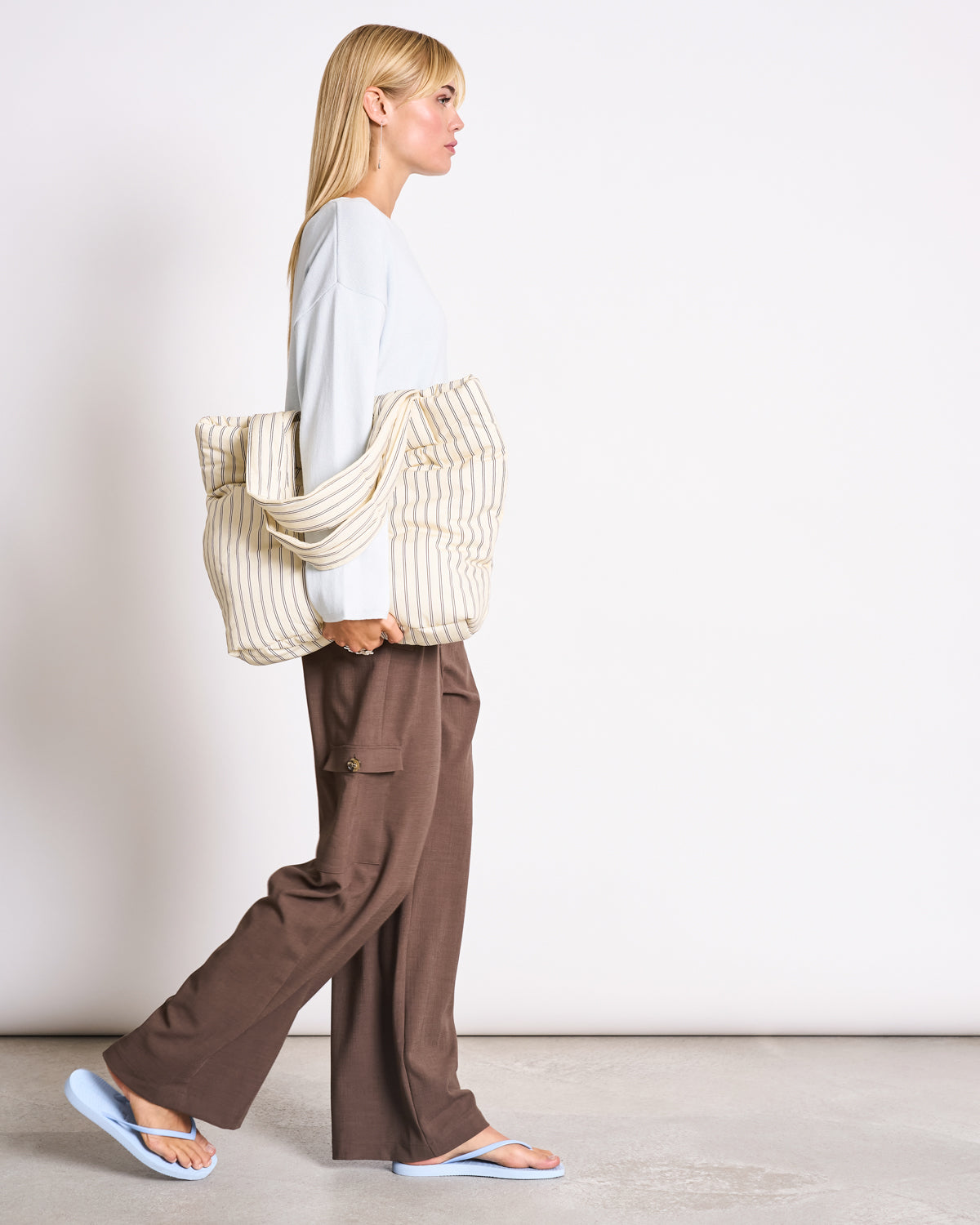 LIGHT KNIT JUMPER WILLIAMSBURG ICE BLUE GOTS Jumper jan-n-june 4