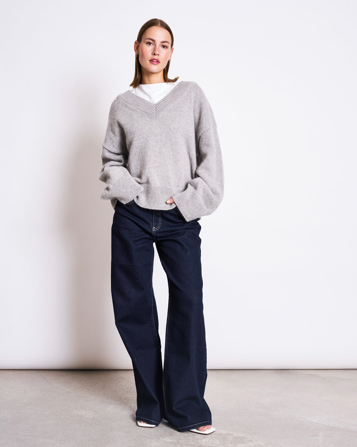 REC. MOHAIR V-NECK JUMPER YICA LIGHT GREY Jumper jan-n-june 1