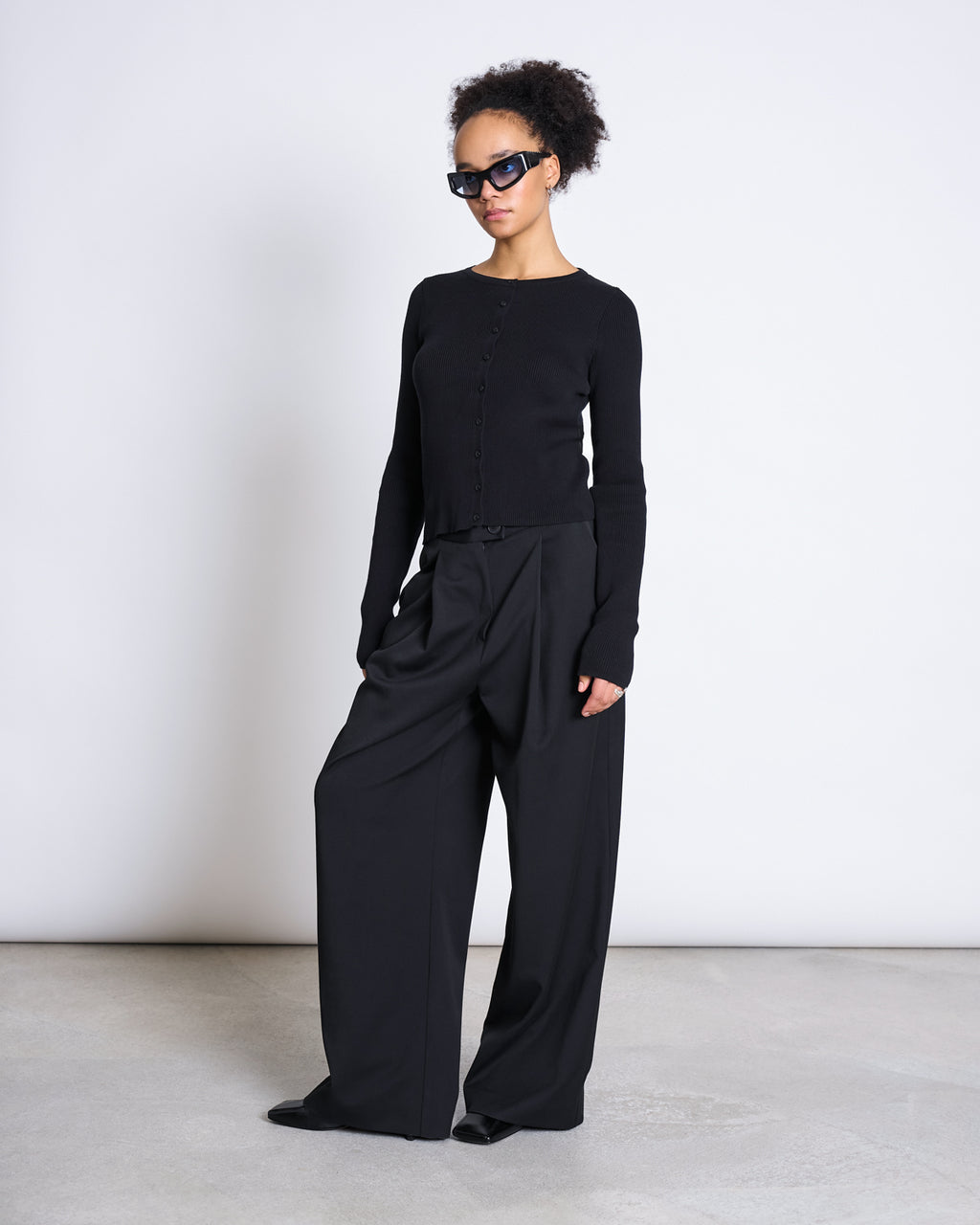 CREWNECK CARDIGAN GLIMT BLACK GOTS Cardigans jan-n-june 1