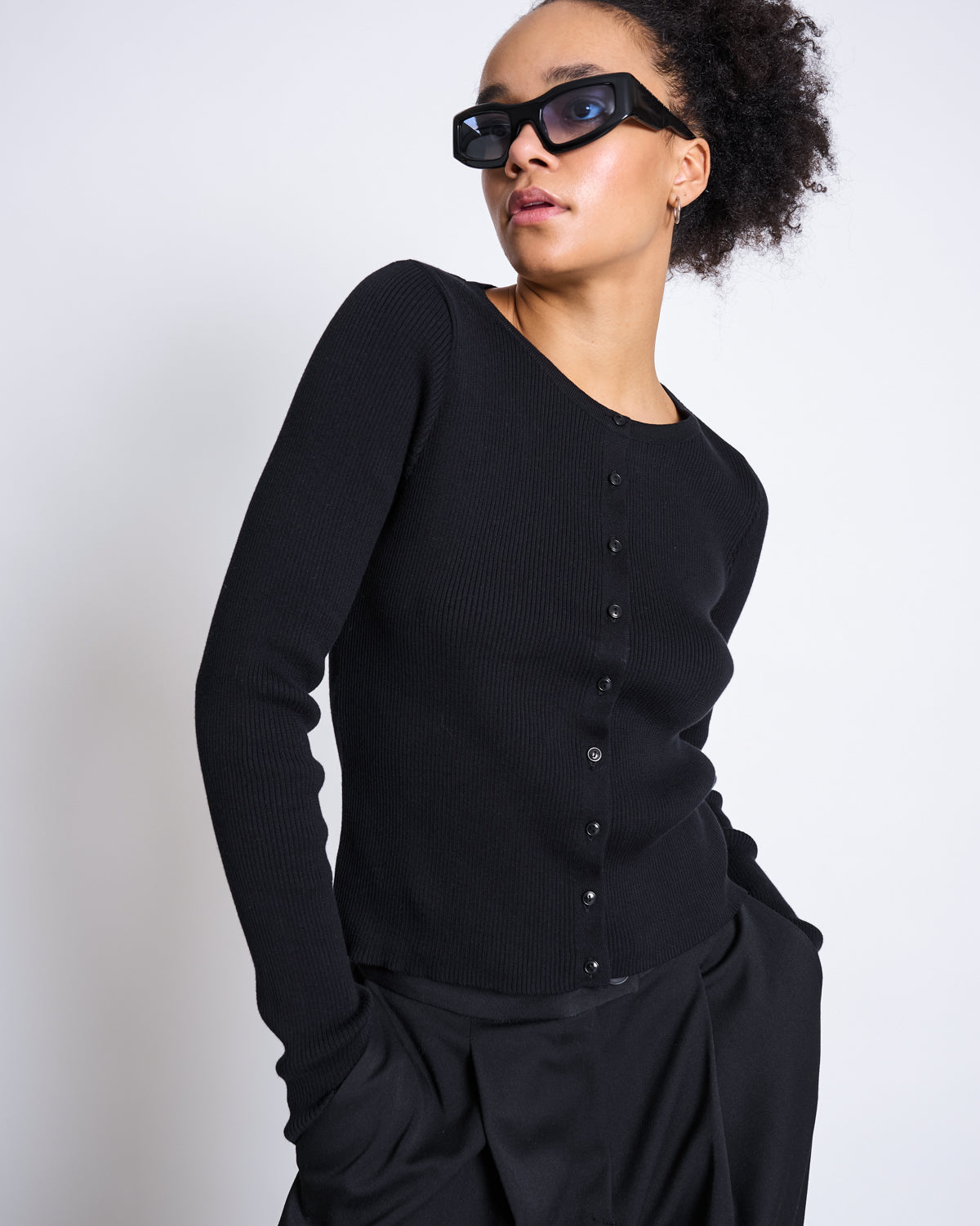 CREWNECK CARDIGAN GLIMT BLACK GOTS Cardigans jan-n-june 2