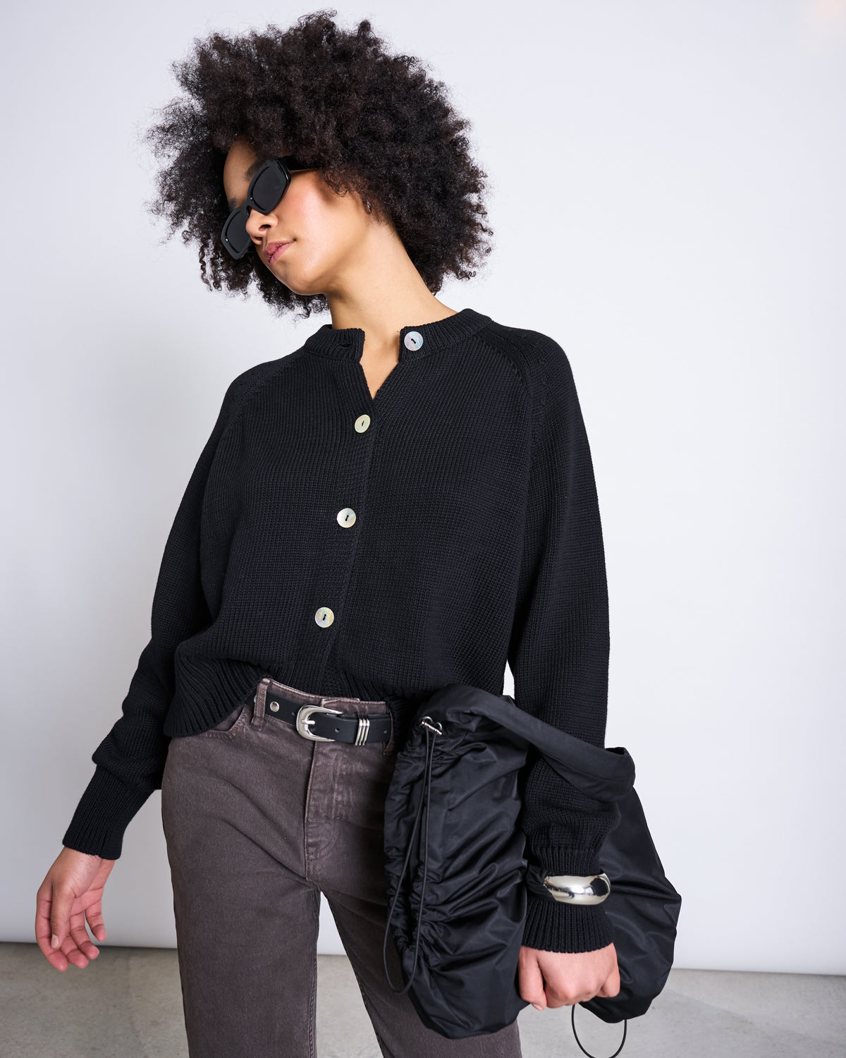 RELAXED CREWNECK CARDIGAN SIVIA BLACK GOTS Cardigan jan-n-june 1