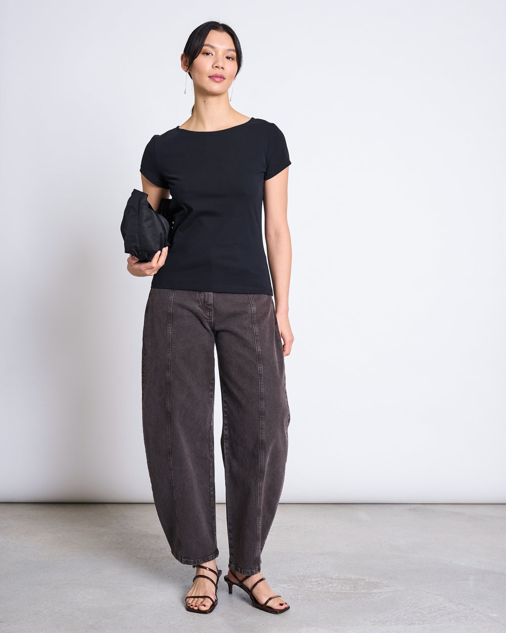 BRUSHED BOAT NECK T-SHIRT OTTO SOFT BLACK GOTS t-shirt jan-n-june 1